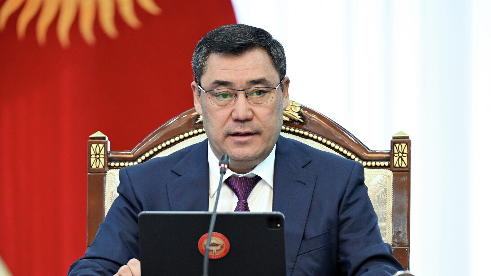 Садыр Жапаров — коррупционерам: «Кто украл — вернете в 10 раз больше и сядете»