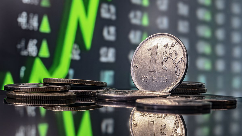 Евро просел, рубль растет — курс валют на Моссовете и в банках на 29 мая изображение публикации